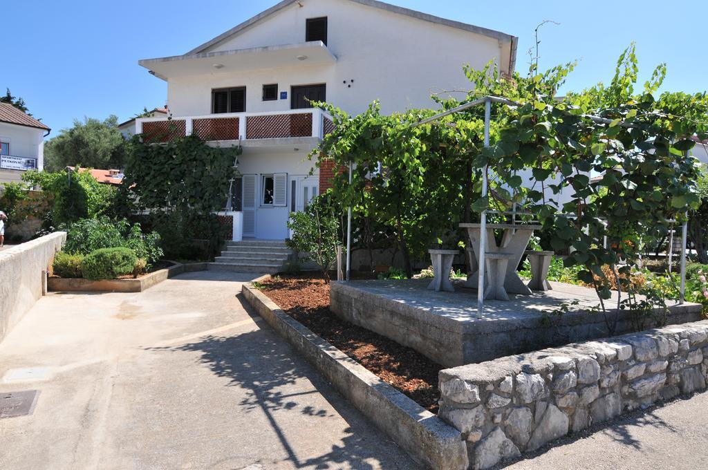 Apartments Kankul Крк Экстерьер фото