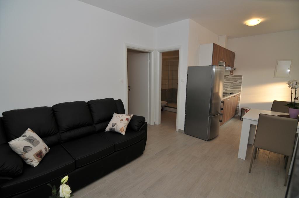 Apartments Kankul Крк Экстерьер фото
